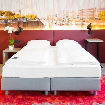 מלון Campanile 3*