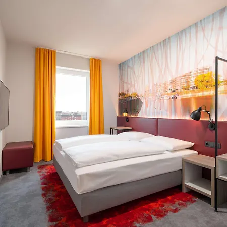 Campanile מלון 3*